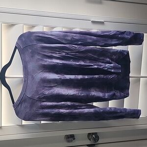 Athleta medium sweat shirt